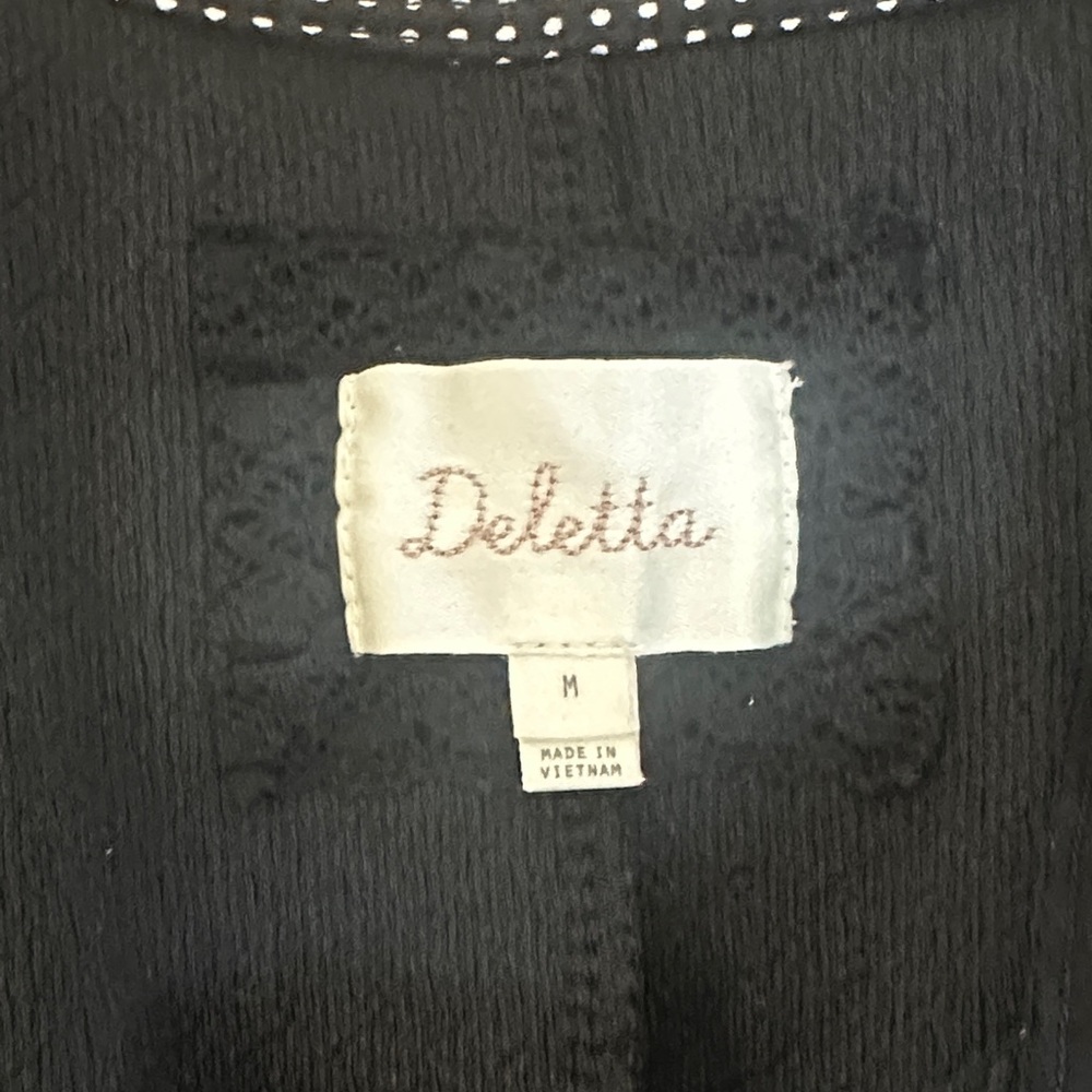 Deletta Black Ruffle Sleeveless Blouse - Picture 2 of 5